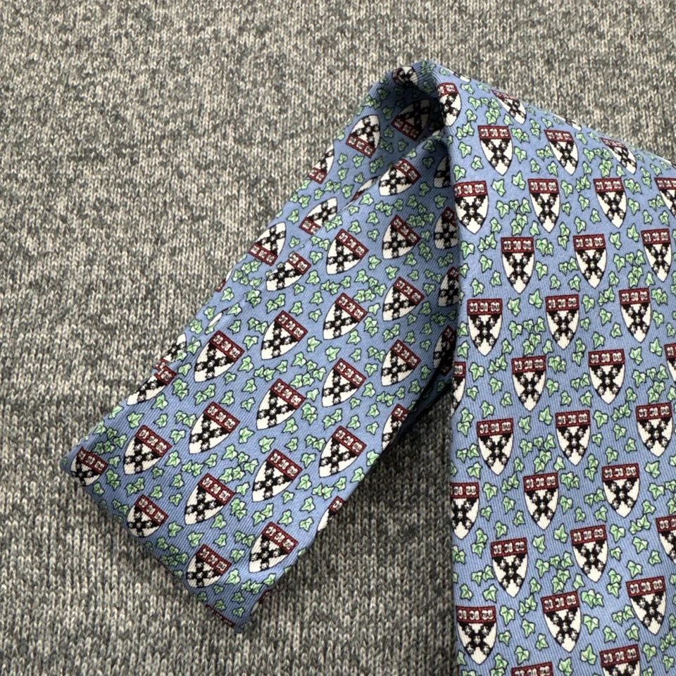 Corbata Vineyard Vines Harvard University Crest Tie Silk Ivy League EE. UU. Formal Foto 2 de 4