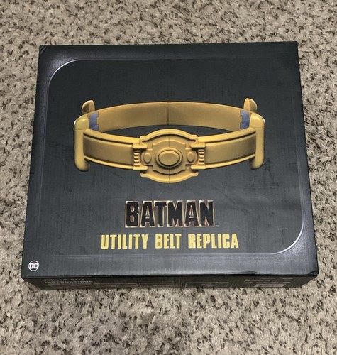 NECA BATMAN REPLICA UTILITY BELT