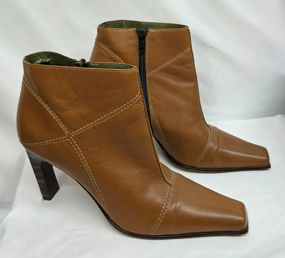 Valerie Stevens Brown Leather Lace-Up Chukka Boots Valerie Stevens Brown Ankle Boots for Women for sale | eBay main image 3