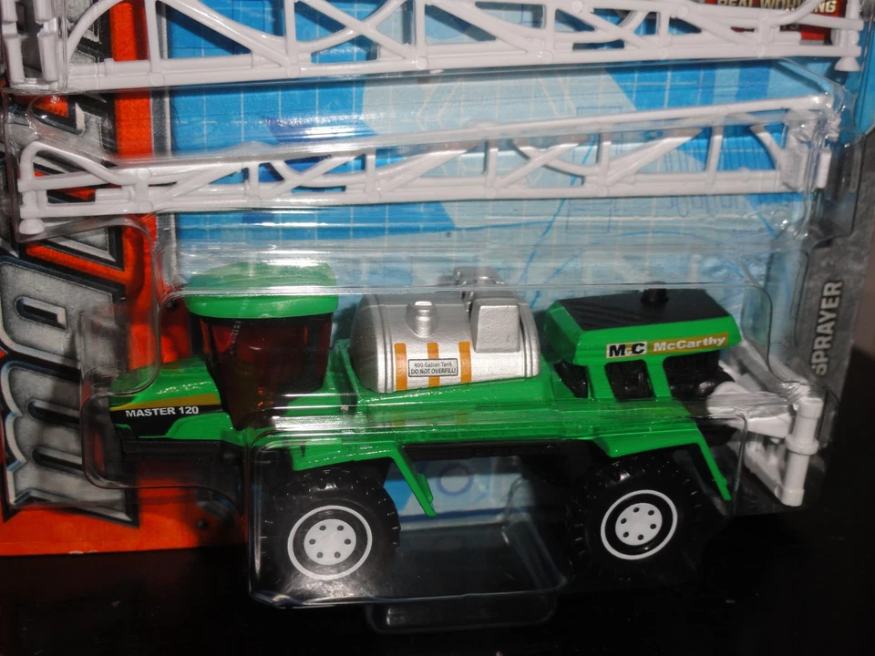 MATCHBOX 2011 REAL WORKING PARTS CROP SPRAYER DIECAST VEHICLE - Image 3 of 4
