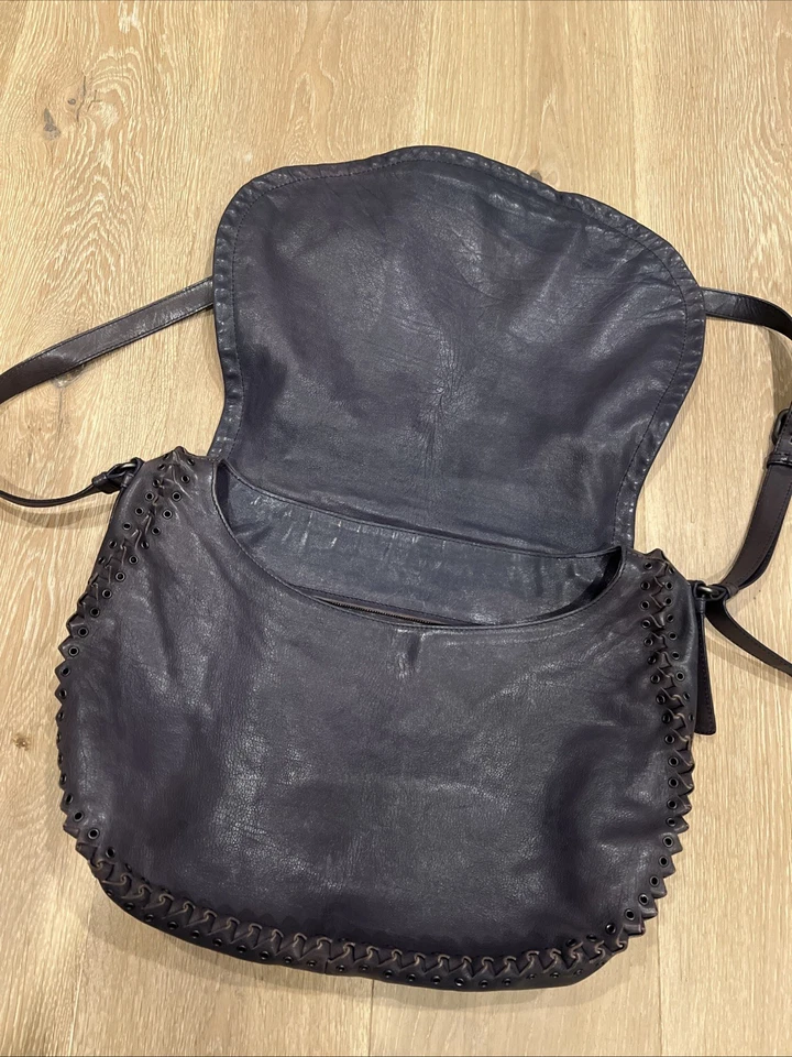 Bolso Bandolera Bottega Veneta Púrpura Oscuro Bolso de Cuero Mediano/Grande. ¡Reducido $! Foto 3 de 4