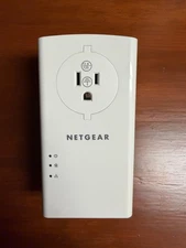 Netgear PLP1200-100PAS Powerline 1200 and Extra Outlet