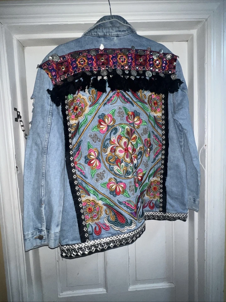 BNWT RIVER ISLAND BOHEMIAN FESTIVAL EMBROIDERED DENIM JACKET - Image 2 of 4