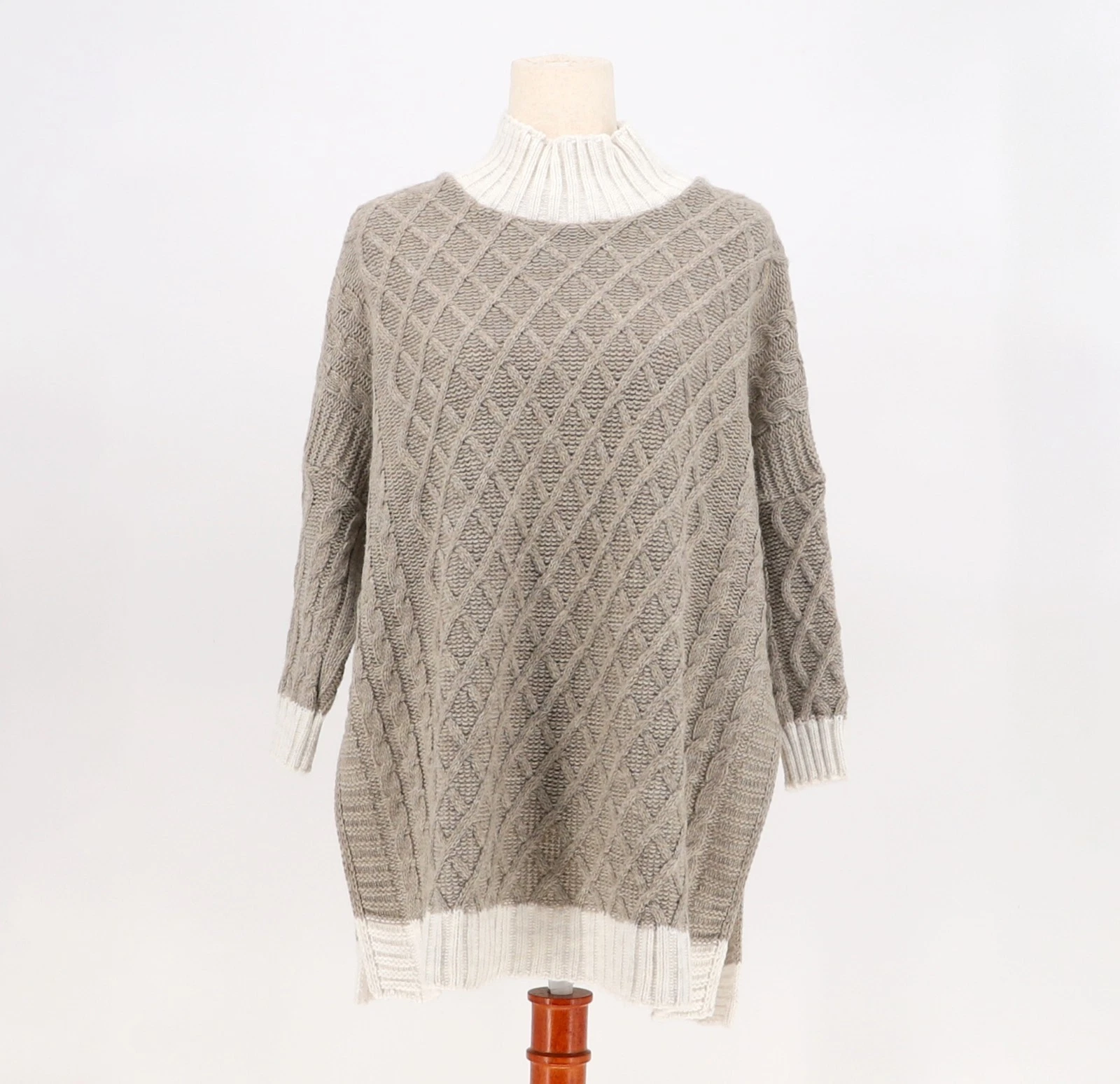 MERSEA The Lisbon Traveler Poncho Mockneck Sweater Driftwood/Seasalt OS