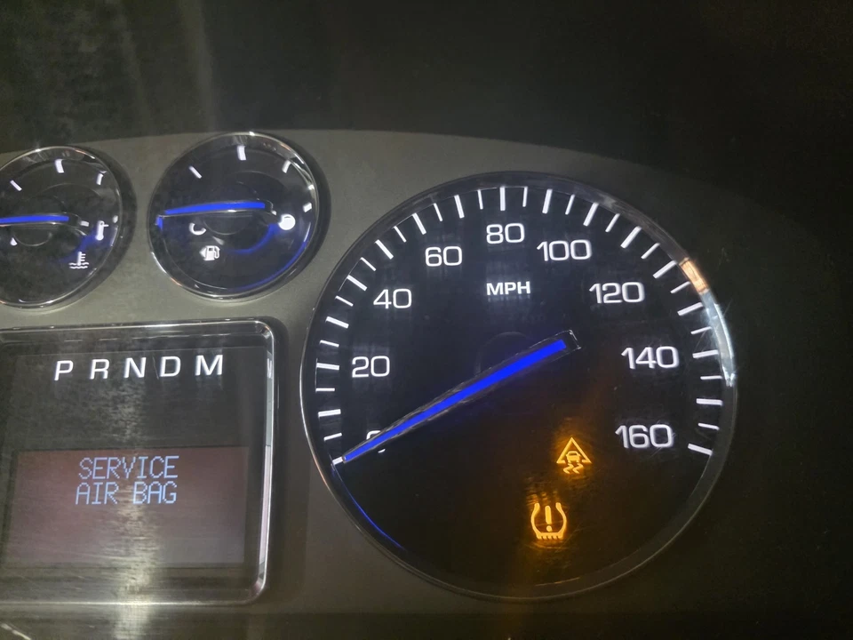 Cadillac Escalade 2007–2014 Gauge Speedometer Instrument Cluster OEM - Image 4 of 4