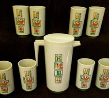 Vintage 9 Pc Vegetable Kitchen Set Pitcher Lid 8 Glasses Cups Plastic Unused