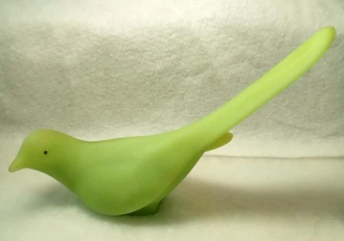 Fenton Lime Green Sherbet Uranium Long Tail Bird of Happiness Figurine