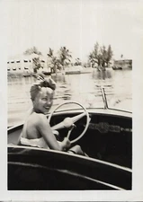 AS SHE WAS Vintage FOUND PHOTOGRAPH Black And White Snapshot ORIGINAL 410 47 S