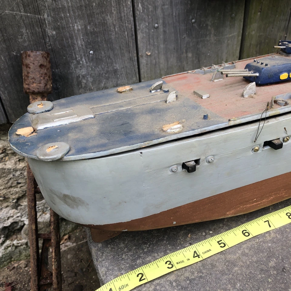 Vintage 1950's BATTLESHIP Radio CONTROL Ship Model 48” For Restoration - Image 3 of 4