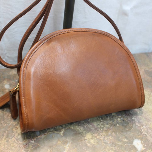 BOLSO DE HOMBRO ANTIGUO COACH DE CUERO TIPO MEDIA LUNA Marrón Camel Hecho en EE. UU. - Imagen 2 de 10