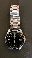 Vintage Timex 80's Dive Watch/ Date Manual Wind/ Red Dot / KEEPS TIME .