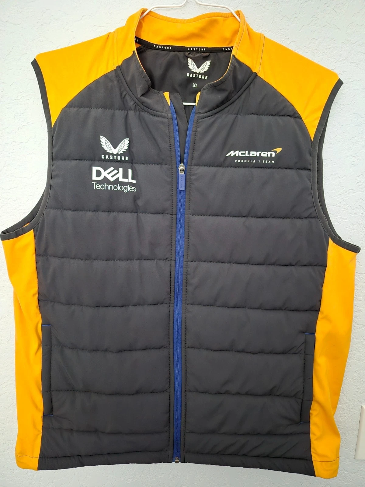 Official McLaren Castore Formula 1 Racing Puffy Vest men's XL, F1 - product detail image 2