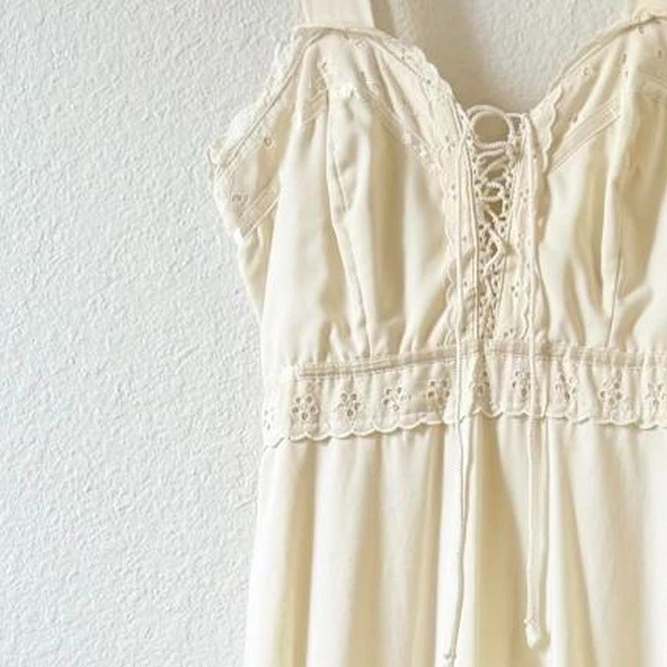 Vintage 1970s Gunne Sax Cream Lace Trim Maxi Prarie Dress size 7 - Image 4 of 4