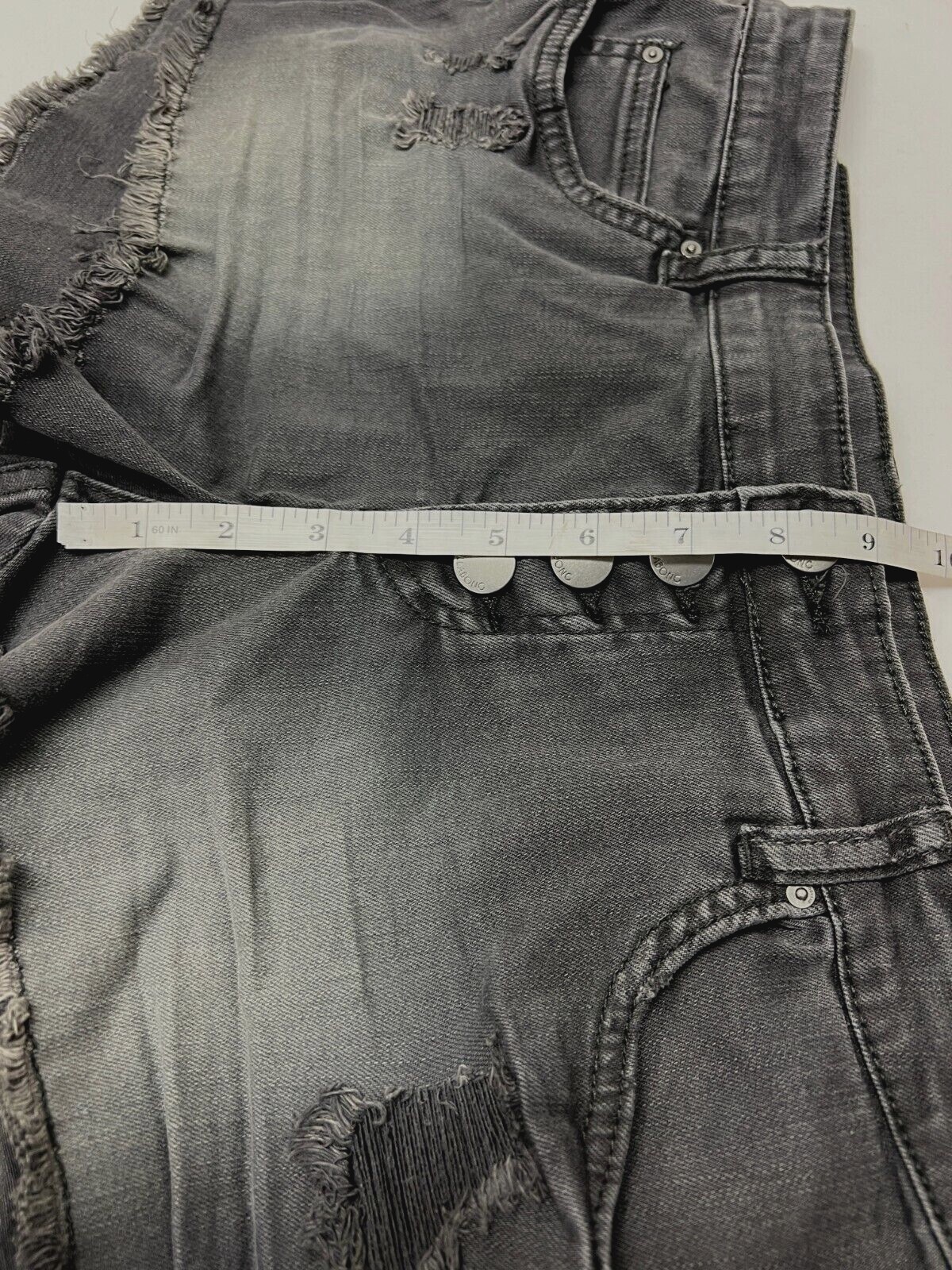 Pantaloncini Billabong $60 con bottoni nuovi con etichette taglia 29 30 cut off sfilacciati neri invecchiati