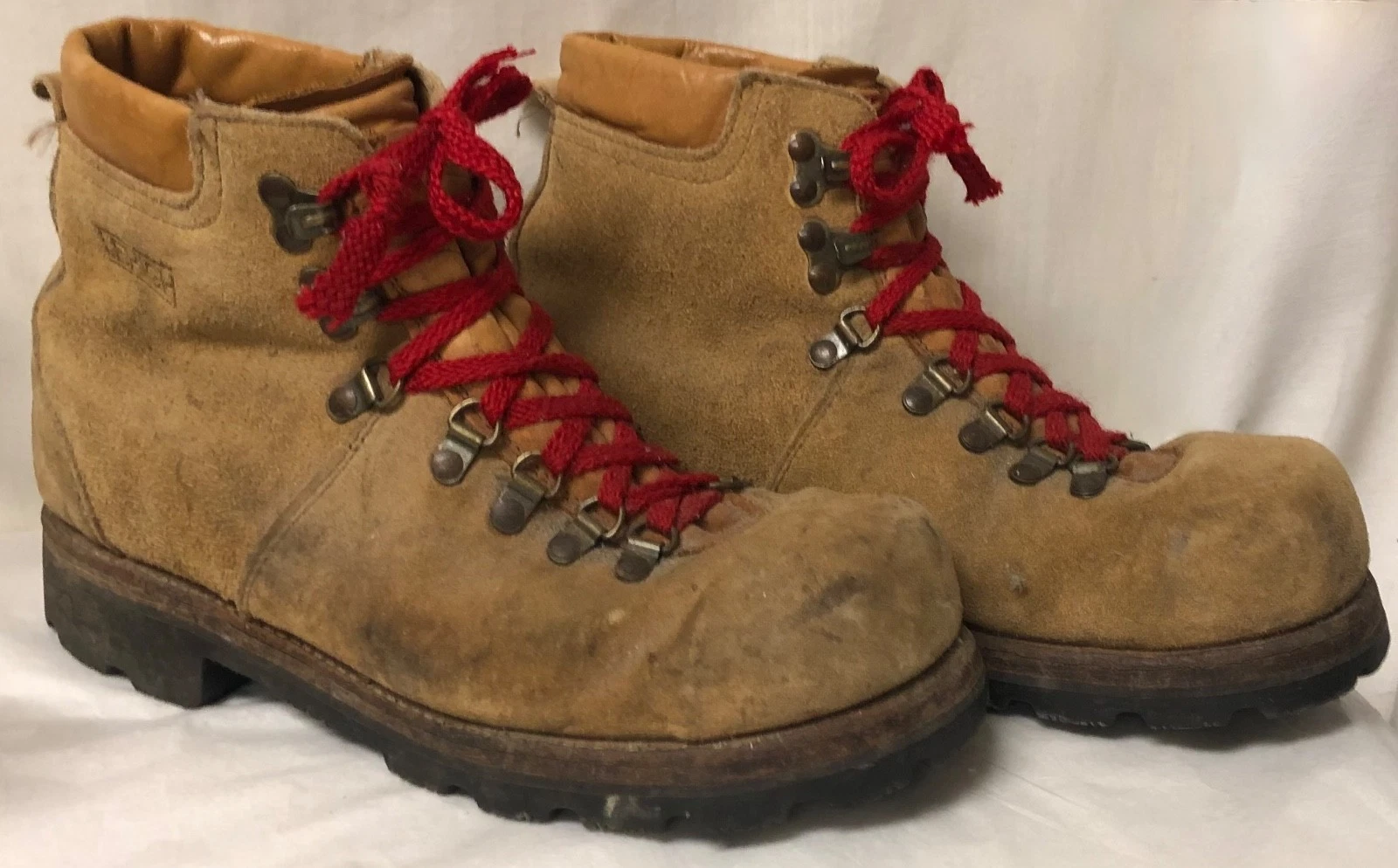 LEIGH 100 VINTAGE MOUNTAINEER HIKING BOOTS BEIGE LEATHER & SUEDE STEEL TOE 9D