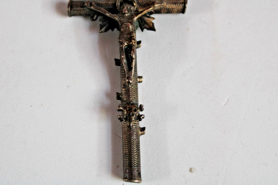 L68-CROCEFISSO-CROCE ARGENTO-XVIII SECOLO-ROSARIO CHIESA RELIGIONE EX VOTO SACRO - Immagine 4 di 4