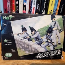 HAT #9002 16 NAPOLEONIC BRUNSWICK AVANT GARDE 1/32 SCALE TOY SOLDIERS IN BOX