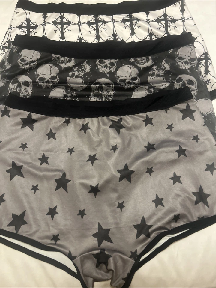 Morvia boy shorts Women’s underwear skull Star Crosses Lot Of 3 Sz Medium - Image 2 of 4