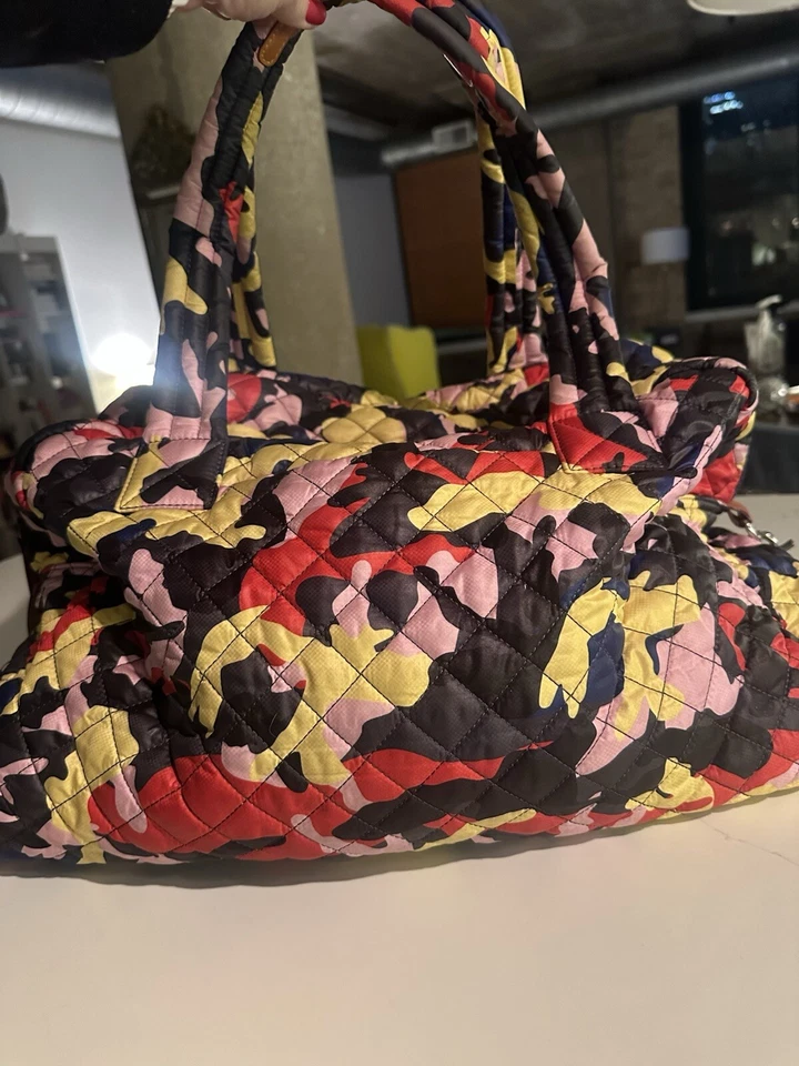 MZ Wallace 旅行吉米包 In Vibrant Camo! — 第 3/4 张图片