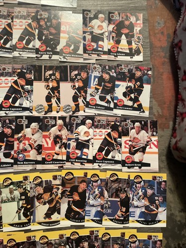 Vancouver Canucks TEAM LOT 100 Cards 1990 & 91 Proset & Platinum Hockey Nhl - Picture 8 of 15