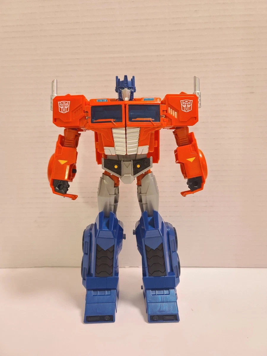Hasbro Transformers Cyberverse Ultimate Class Optimus Prime Action