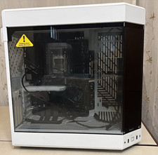 HYTE Y70 TOUCH INFINITE CASE - SNOW WHITE