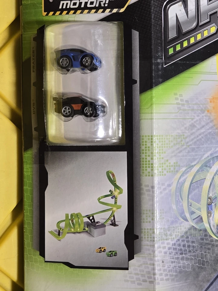 Xconcepts Nano Speed Super Vert Crash Set with Bonus Micro Cars Motorized - Image 3 of 4