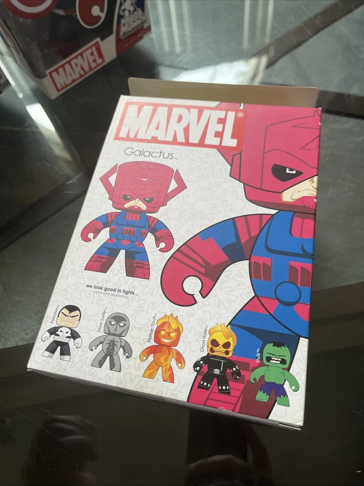 Marvel Mighty Muggs Galactus 漫威收藏品雕像带盒 — 第 3/4 张图片