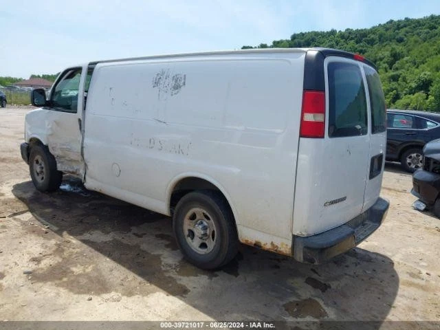 Alternador usado se adapta a: camioneta Chevrolet Express 1500 2007 105 amperios grado A Foto 3 de 4