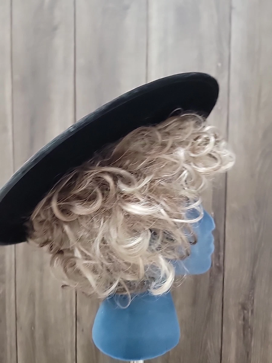 Special Occasion Black 1940s Vintage Hats for Women for sale  display picture 1