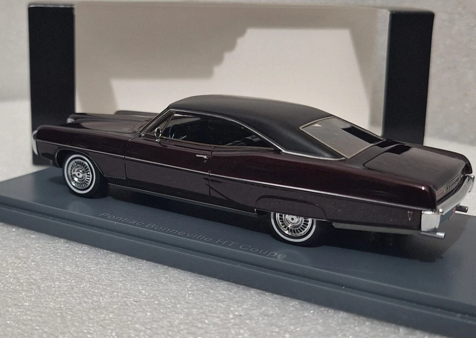 Pontiac Bonneville HT Coupe 1968 Bordeaux Met Black 1:43 Neo 45810 SUPER RARE!! - Image 4 of 4