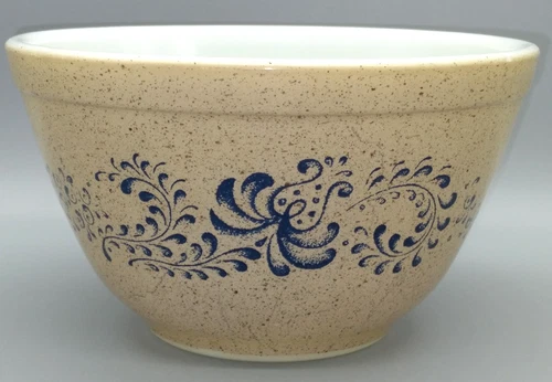 Vintage Pyrex #401 Homestead Mixing Bowl 1.5 Pint