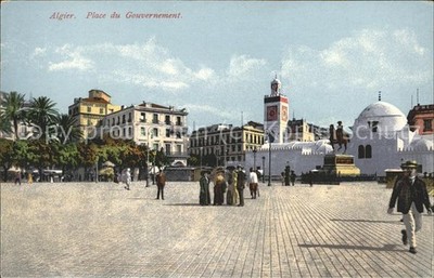 Alger Algeria Place du Governorate Statue du duc d_O