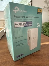 TP-Link TL-WPA7617 AV1000 Gigabit Passthroug Powerline AC WIFI EXTENDER