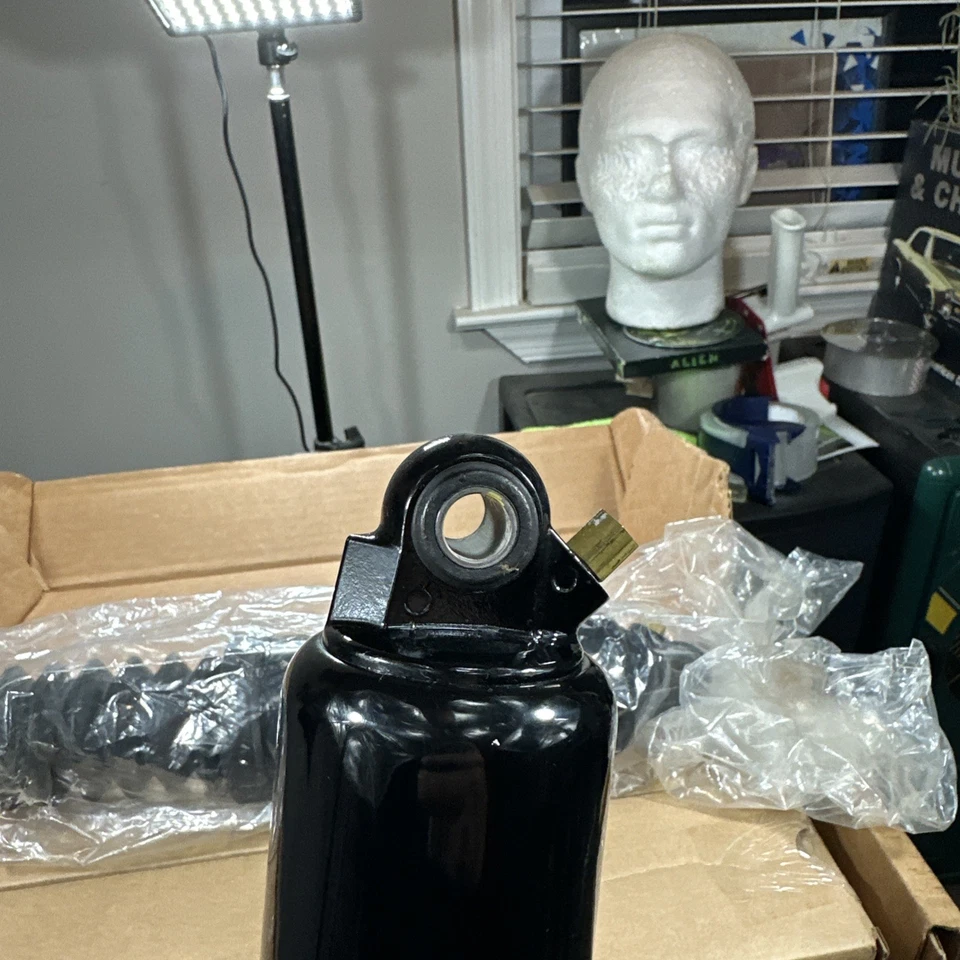 Harley Davidson 原始设备制造商 FLHR/FLHP/FLHT 旅游后减震器 54565-97C — 第 3/4 张图片