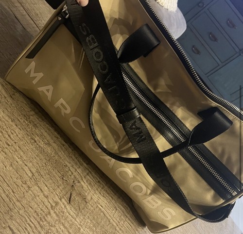 Marc Jacobs Weekender Duffle Bag in Khaki. NWT. Retail- $450 - Picture 4 of 8
