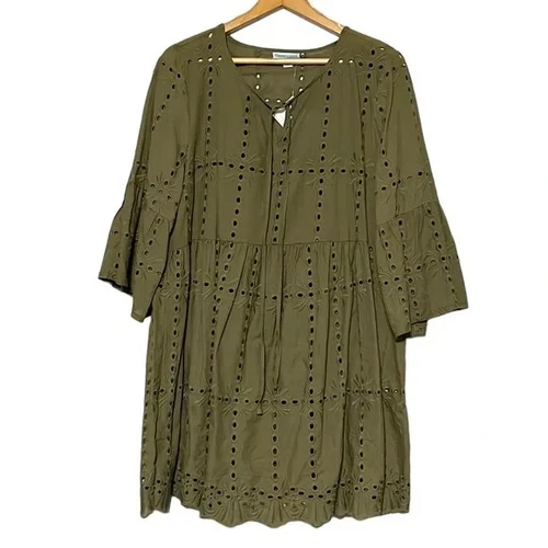 Country Living Dress Woman’s Medium Green Cotton Eyelet Tie Front Tunic NEW