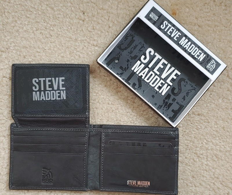 Steve Madden 100% Leather Men's Wallet