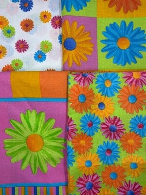 4 Coordinating Crazy Daisy Fabrics Springs Industries Cotton 44'' 2 Yards Each