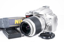 Nikon D40 6.1MP Digital SLR Camera with  18-55mm Lens - Low Shutter Count