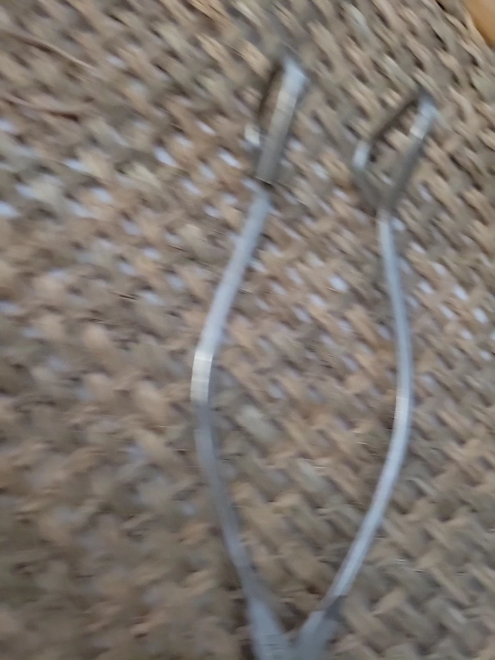 EKCO 10" Stainless Steel Kitchen Tongs Grippers Scissor Type Rubber White handle - Image 4 of 4