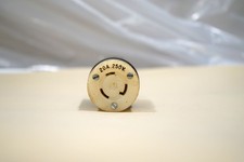 HUBBELL TWIST-LOCK PLUG, 250V 20A, 2 POLE 3 WIRE- FEMALE - USED