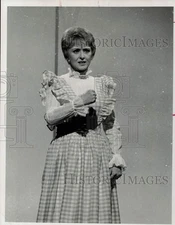 1972 Press Photo Celeste Holm in salute to a Oscar Hammerstein on CBS Television