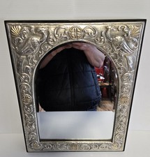 Spiegel aus massivem Silber mit fantastischen Vogeldekorationen und anderen