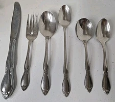 Oneida Stainless Flatware - Chateau Six Piece Place Setting 