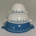 PYREX Blue/White Snowflake Garland Cinderella Nesting Bowls Set 441 443 & 444