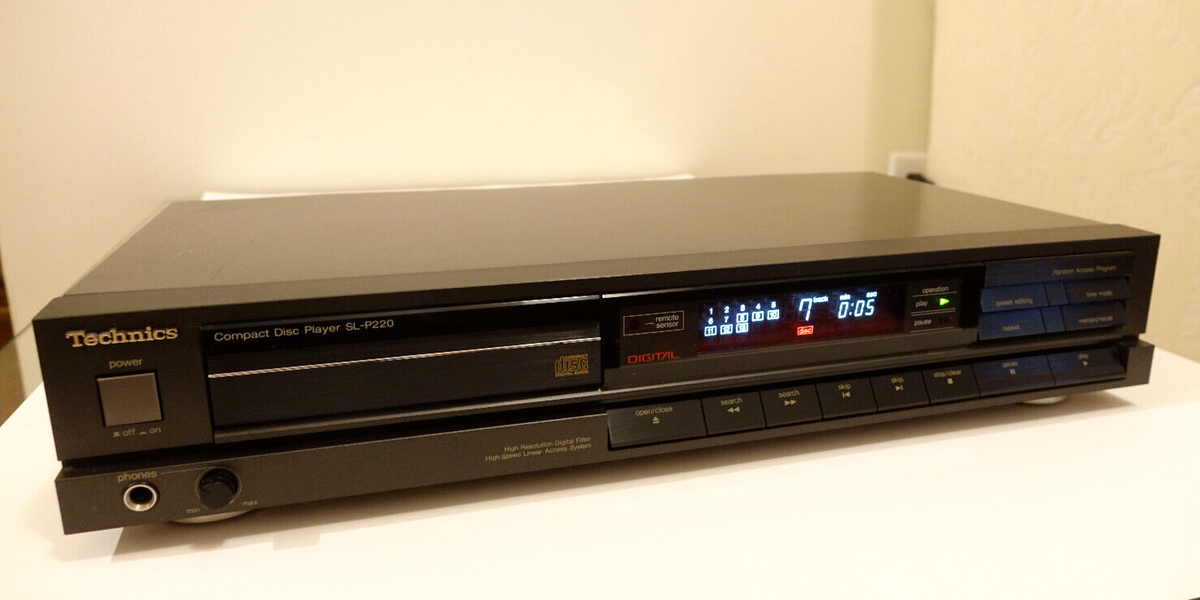 Technics SL-P220 CD Player Vintage Compact Disc Japan 1980 No