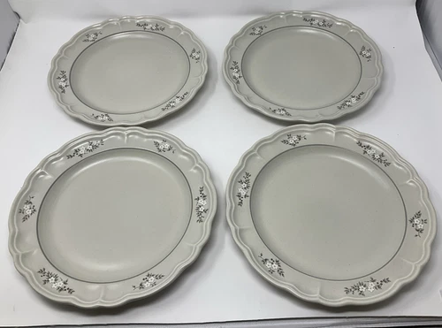 (4) PFALTZGRAFF USA 'Heirloom' 10½" DINNER PLATES: White & Gray Floral on Ivory