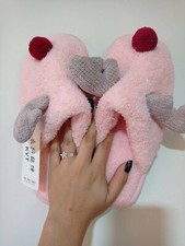 Imported reindeer slippers, size 6 woman, Soft and warm