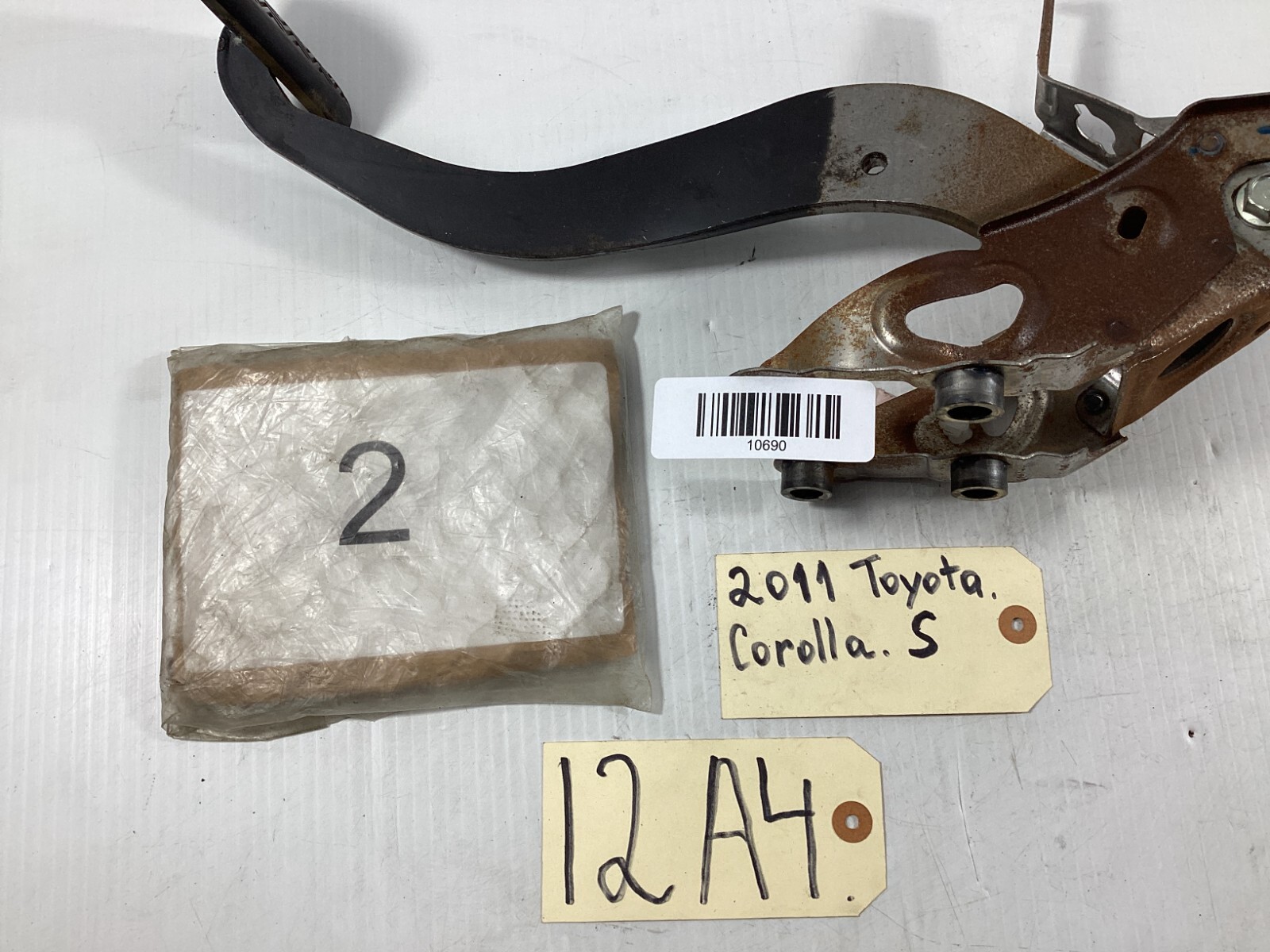 2009-2013 Toyota Corolla  Brake Pedal W/ Bracket OEM .